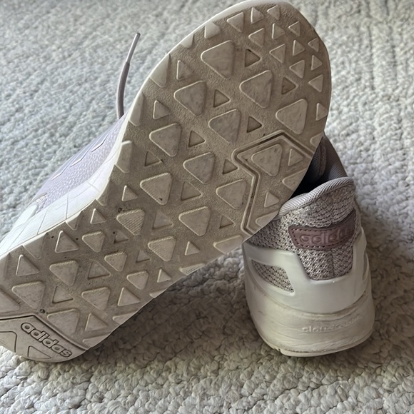 Ladies Adidas tennis shoes, gray size 6 - Picture 3 of 4